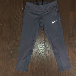 Nike blueish cropped leggings